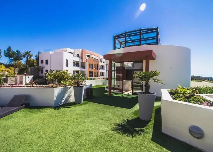 Samara 20 Luxury Gym Pools Panoramic Views Marbella